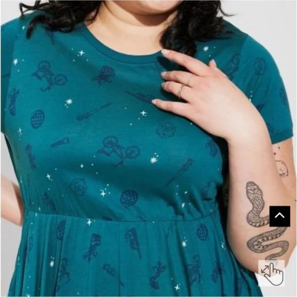 Torrid stranger things dress size 4. Like new condition. Worn twice.light weight